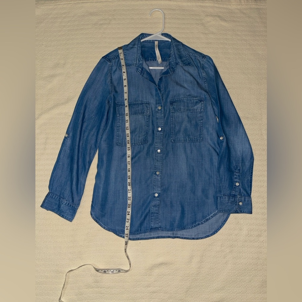Aritzia Babaton Utility Denim Shirt (no stress medium blue)
